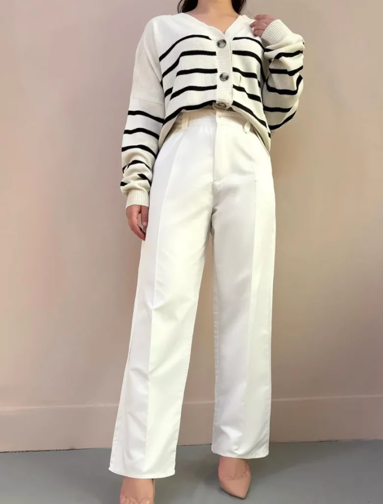 Casual White Pants Outfits with straight-leg white pants, cropped striped cardigan, and pointed nude heels.
